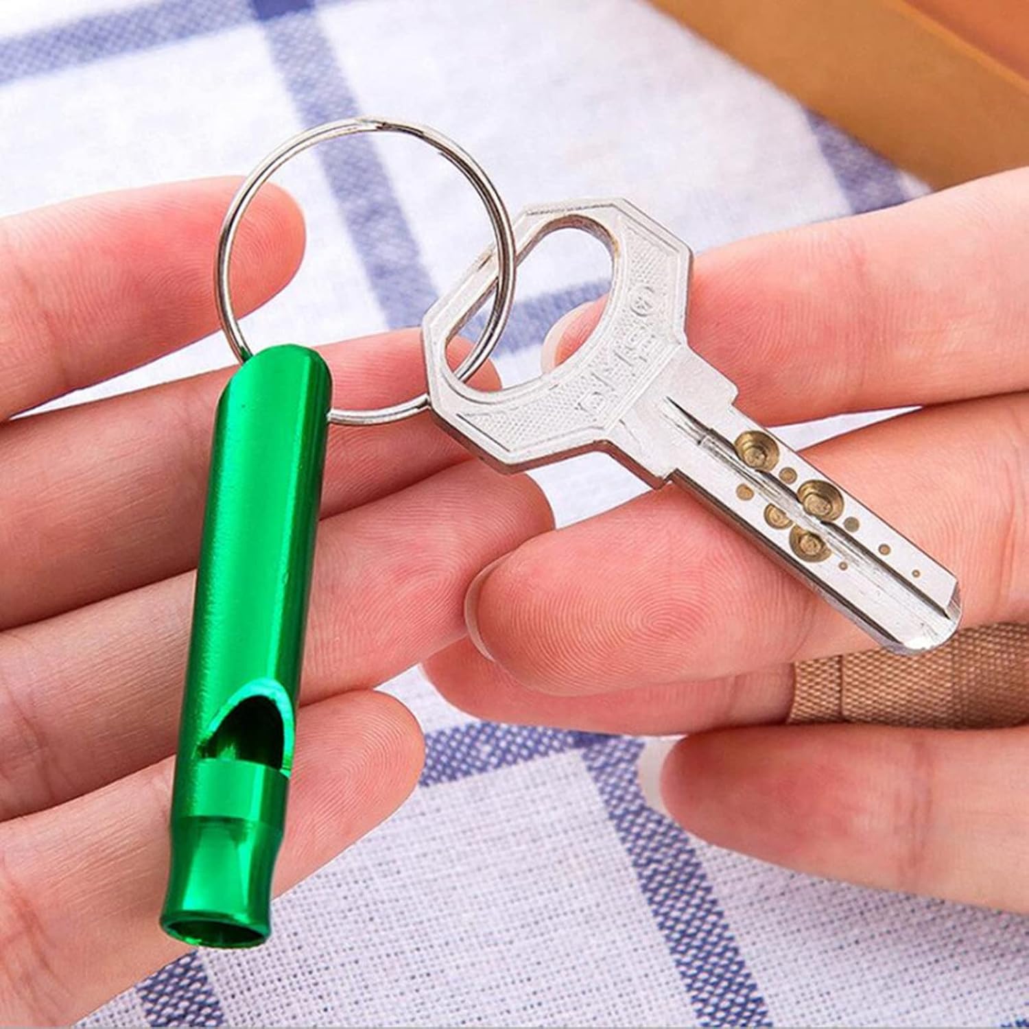 Tergy 50-200 Pieces Emergency Whistle with Keychain Aluminum Survival Whistle Key Chain for Camping Hiking Boating Hunting Fishing - Image 5